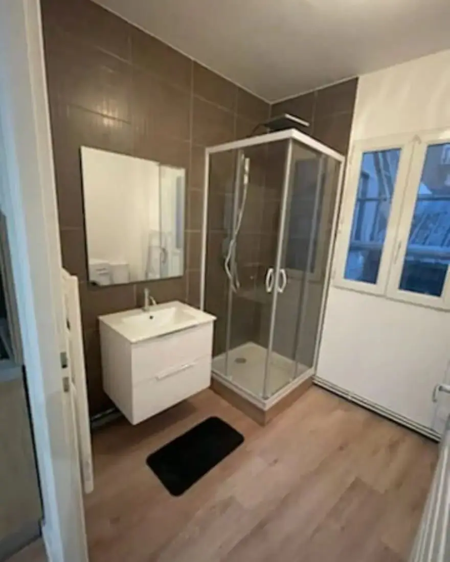 Salle d'eau du dossier « L'immeuble de Dave », après travaux